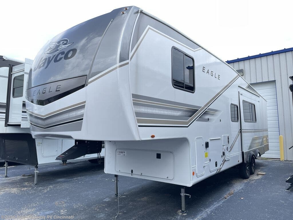 New 2027 Jayco Eagle 29DDB available in Cincinnati, Ohio