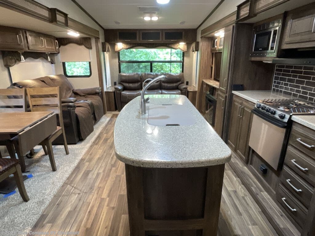 Used 2016 Keystone Cougar 333MKS available in Cincinnati, Ohio