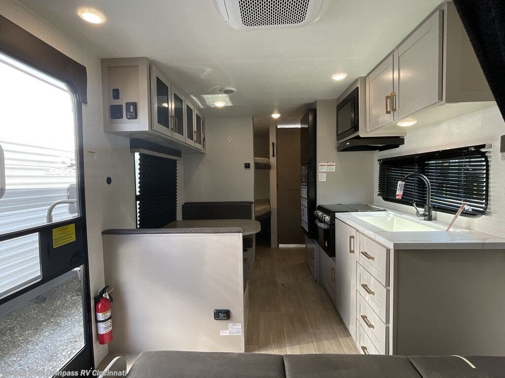 New 2027 Jayco Jay Flight 260BH available in Cincinnati, Ohio