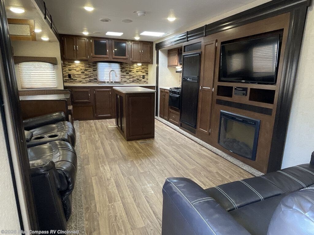 Used 2017 Venture RV SportTrek 312VRK available in Cincinnati, Ohio