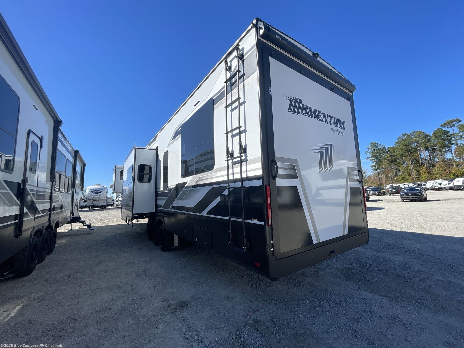 2027 Momentum 395MT by Grand Design from Blue Compass RV Cincinnati in Cincinnati, Ohio