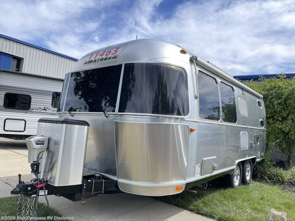 Used 2017 Airstream Flying Cloud 23D available in Cincinnati, Ohio