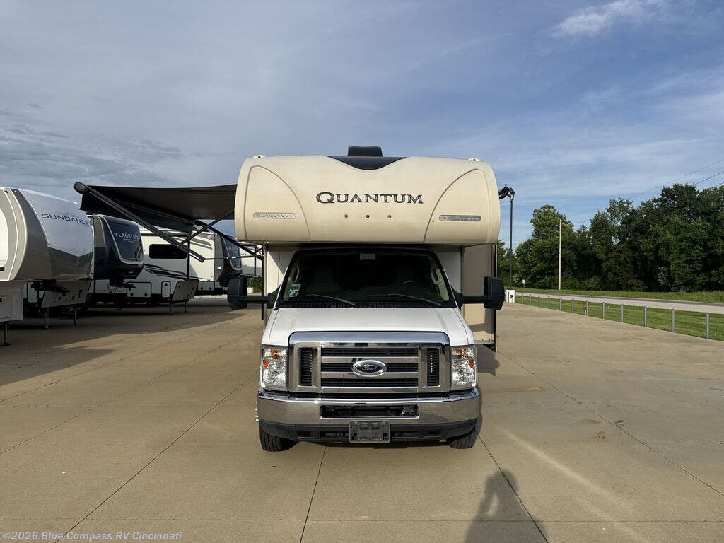 Used 2017 Thor Motor Coach Quantum WS31 available in Cincinnati, Ohio
