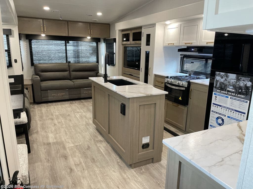 New 2027 Jayco Eagle SLE 30RLT available in Cincinnati, Ohio