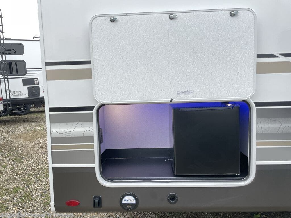 New 2027 Jayco Eagle 29DDB available in Cincinnati, Ohio