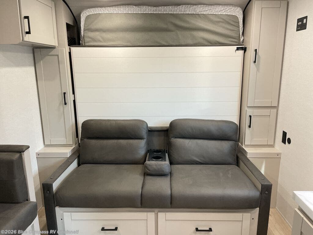New 2027 Jayco Jay Flight 197MB available in Cincinnati, Ohio