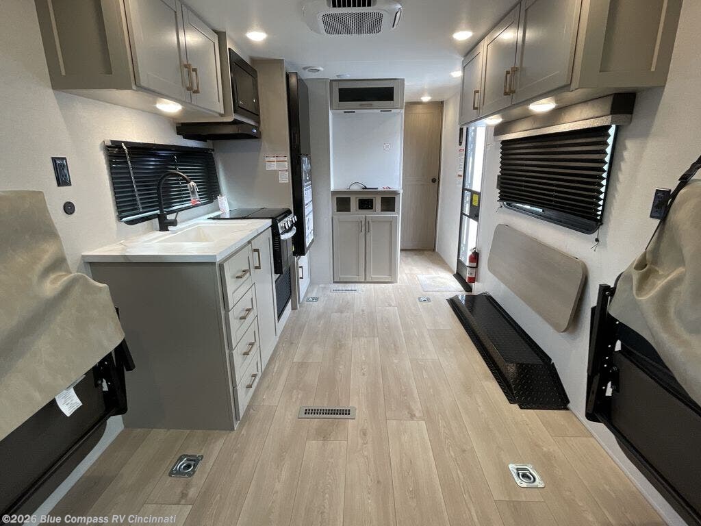 New 2027 Jayco Jay Flight 265TH available in Cincinnati, Ohio
