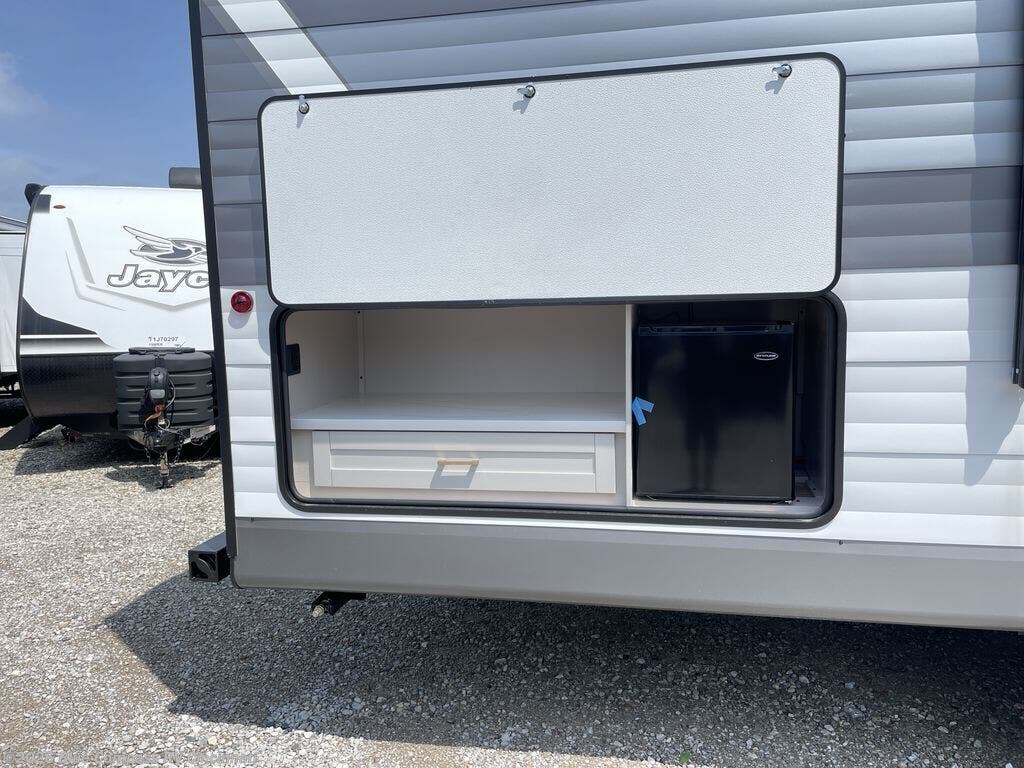 2027 Jay Flight 261BHS by Jayco from Blue Compass RV Cincinnati in Cincinnati, Ohio