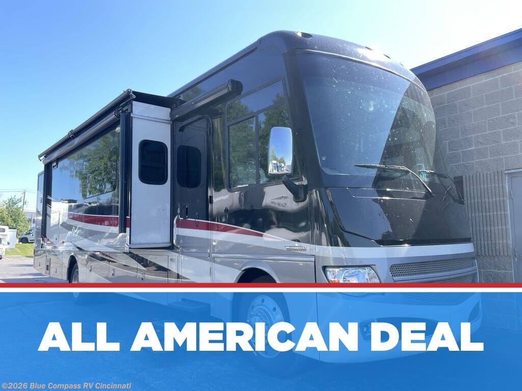 2015 Itasca Suncruiser 38Q - Used Class A For Sale by Blue Compass RV Cincinnati in Cincinnati, Ohio features Slideout