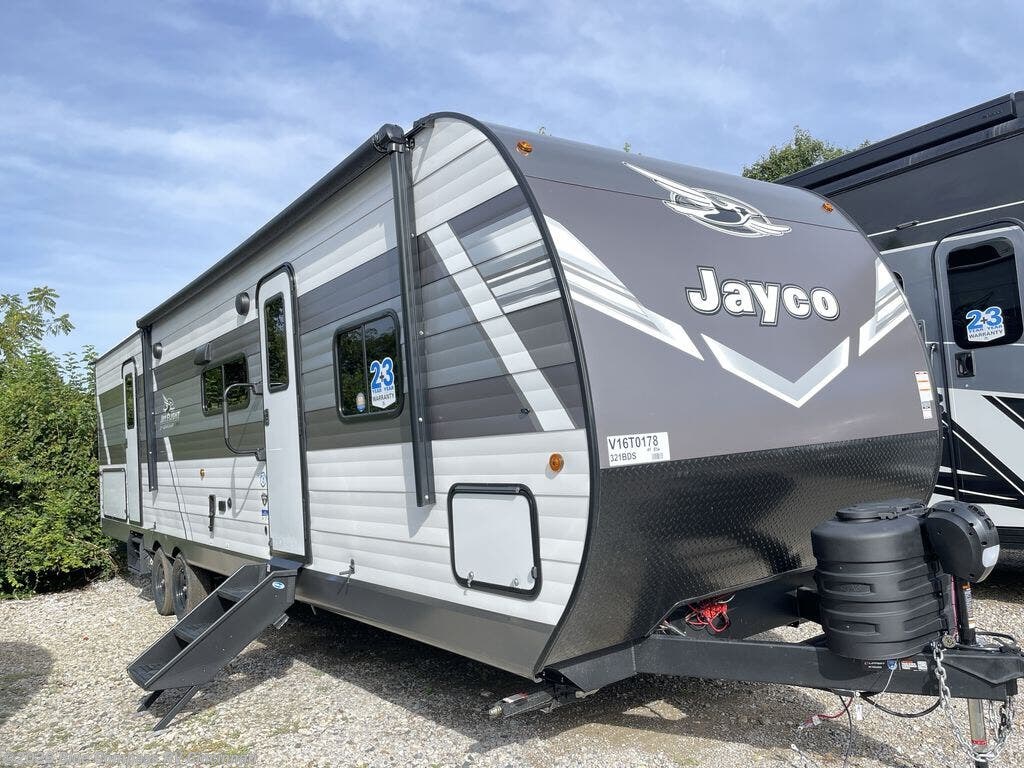 2027 Jay Flight 321BDS by Jayco from Blue Compass RV Cincinnati in Cincinnati, Ohio