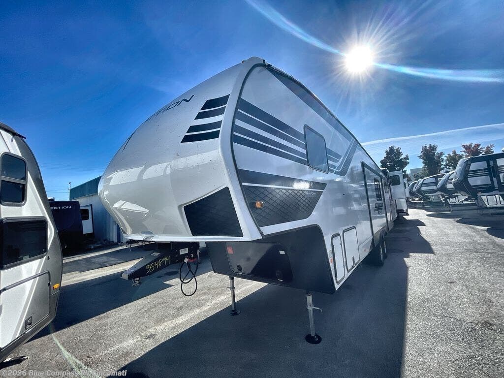 New 2027 Grand Design Reflection 100 Series 32BH available in Cincinnati, Ohio