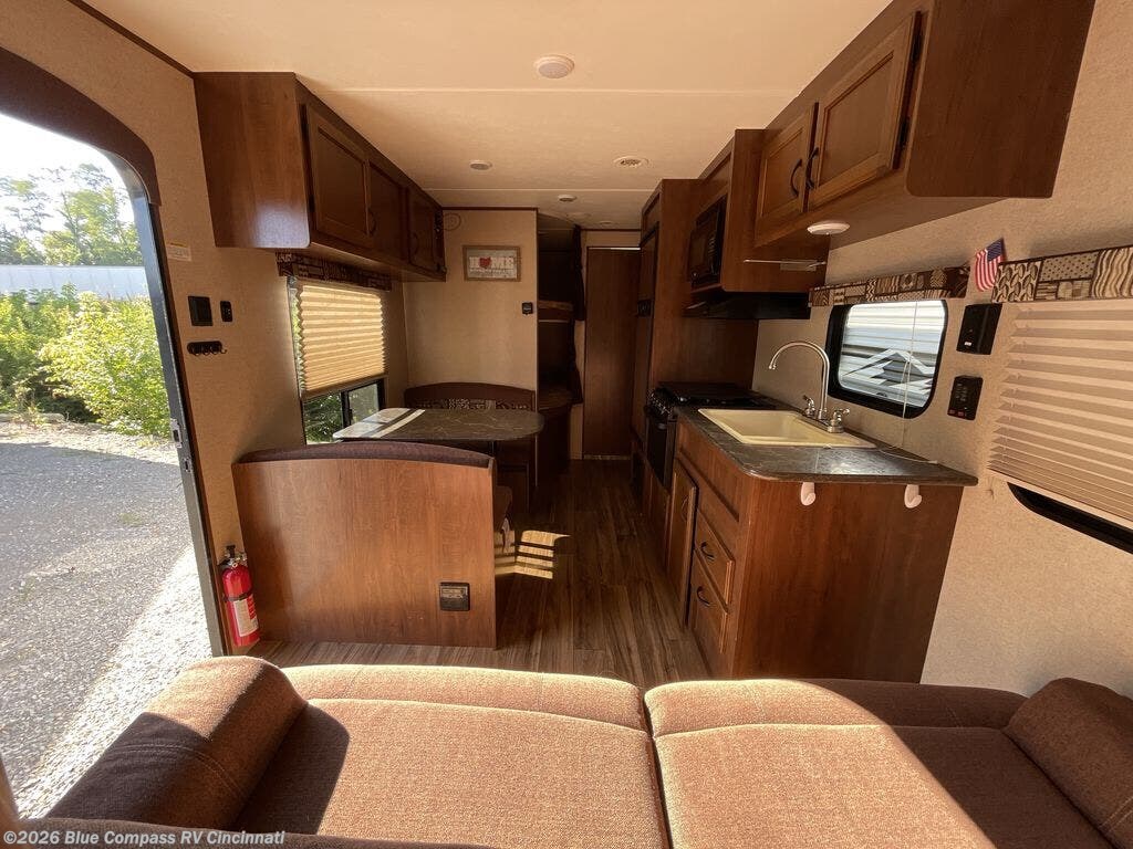 Used 2016 Jayco Jay Flight 264BHW available in Cincinnati, Ohio