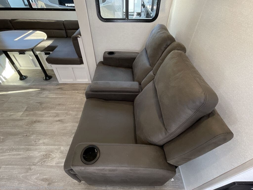 New 2027 Jayco Eagle SLE 28BHU available in Cincinnati, Ohio