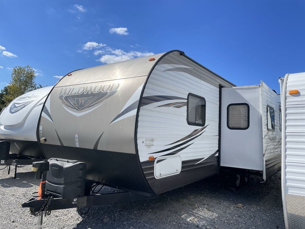 Used 2018 Forest River Wildwood 26TBSS available in Cincinnati, Ohio