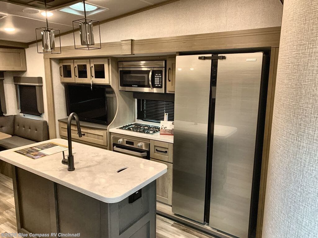 New 2026 Grand Design Reflection 324MBS available in Cincinnati, Ohio