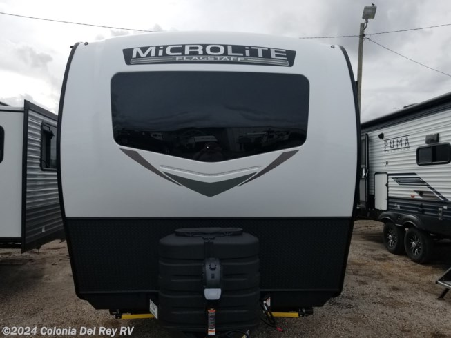 2024 Forest River Flagstaff Micro Lite 25FBLS - New Travel Trailer For Sale by Colonia Del Rey RV in Corpus Christi, Texas