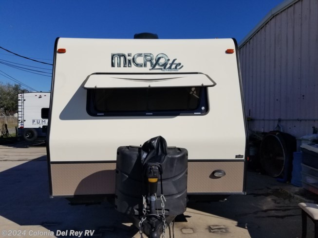 2017 Forest River Flagstaff Micro Lite 21FBRS - Used Travel Trailer For Sale by Colonia Del Rey RV in Corpus Christi, Texas