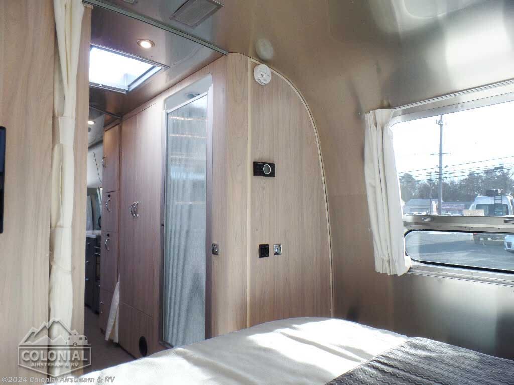 2020 Airstream Rv Globetrotter 30rbq Queen For Sale In