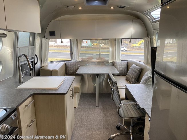 2023 Airstream Flying Cloud 25FBT Twin - New Travel Trailer For Sale by Colonial Airstream & RV in Millstone Township, New Jersey
