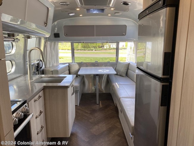 2023 Airstream International 27FBT Twin - New Travel Trailer For Sale by Colonial Airstream & RV in Millstone Township, New Jersey