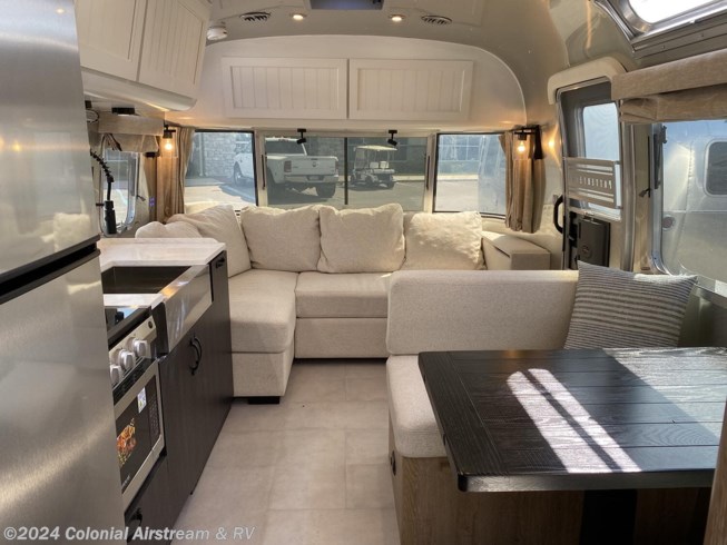 2023 Airstream Pottery Barn 28RBQ Queen - New Travel Trailer For Sale by Colonial Airstream & RV in Millstone Township, New Jersey