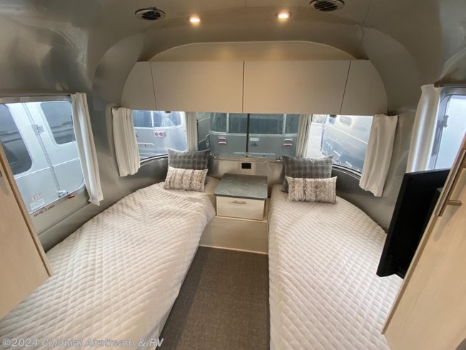 2024 Flying Cloud 30FBB Bunk Twin by Airstream from Colonial Airstream & RV in Millstone Township, New Jersey