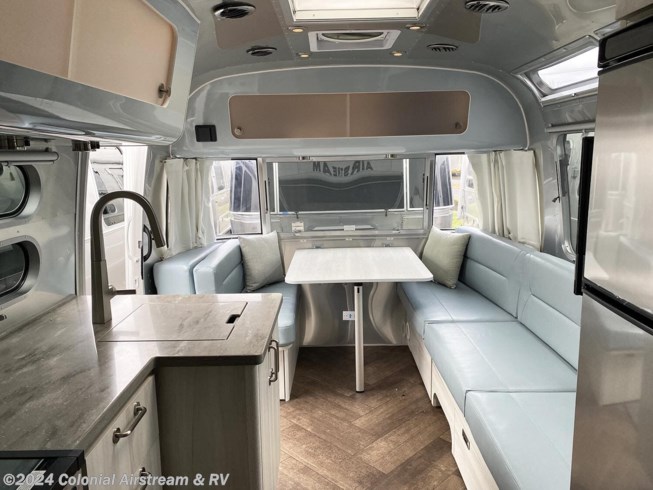 2024 Airstream International 27FBQ Queen - New Travel Trailer For Sale by Colonial Airstream & RV in Millstone Township, New Jersey