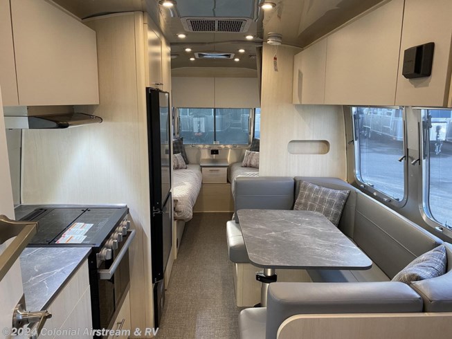 2024 Airstream Flying Cloud 23FBT Twin - New Travel Trailer For Sale by Colonial Airstream & RV in Millstone Township, New Jersey