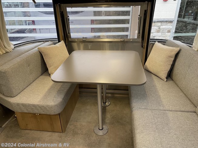 2024 Trade Wind 25FBQ Queen by Airstream from Colonial Airstream & RV in Millstone Township, New Jersey