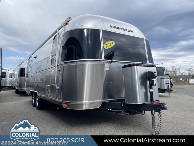 Used 2023 Airstream Flying Cloud 25FBQ Queen Hatch Bunk available in Millstone Township, New Jersey