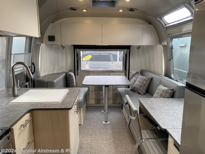 2023 Airstream Flying Cloud 25FBQ Queen Hatch Bunk - Used Travel Trailer For Sale by Colonial Airstream & RV in Millstone Township, New Jersey