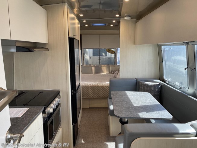 2023 Airstream Flying Cloud 23FBQ Queen - Used Travel Trailer For Sale by Colonial Airstream & RV in Millstone Township, New Jersey
