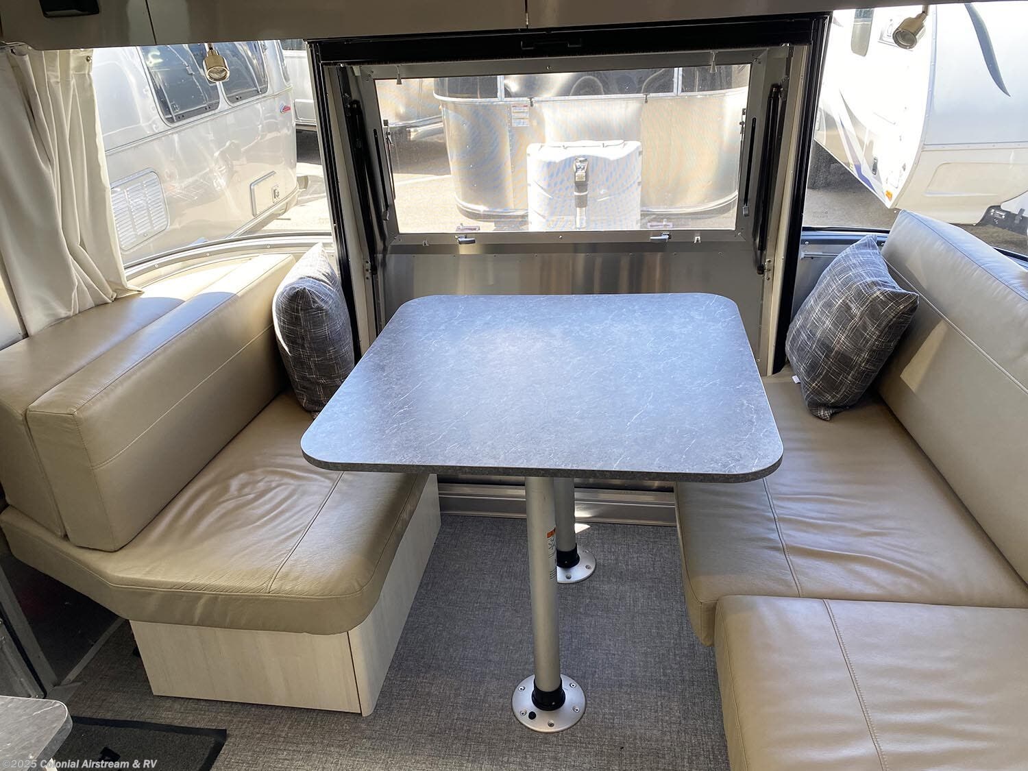 2021 Airstream Flying Cloud 27FBQ Queen Hatch RV for Sale in Millstone ...