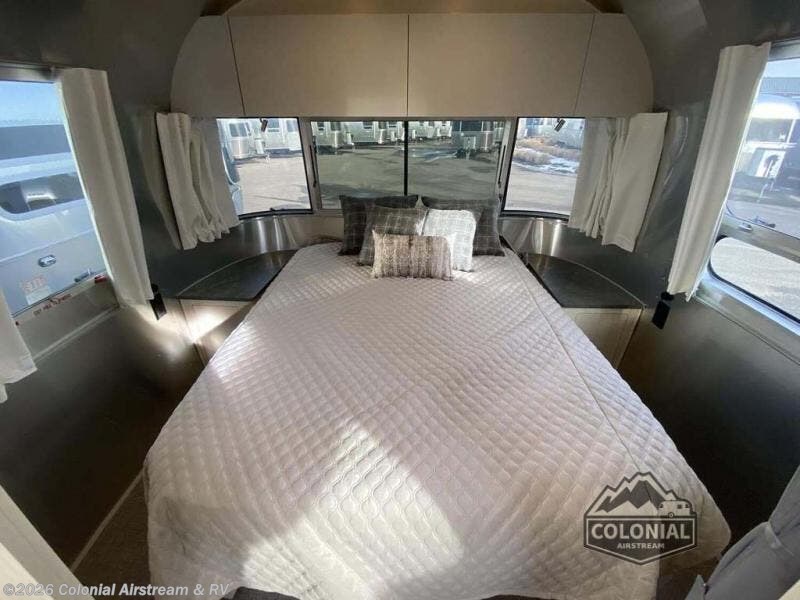 New 2025 Airstream Flying Cloud 30FBB Bunk Queen available in Millstone Township, New Jersey