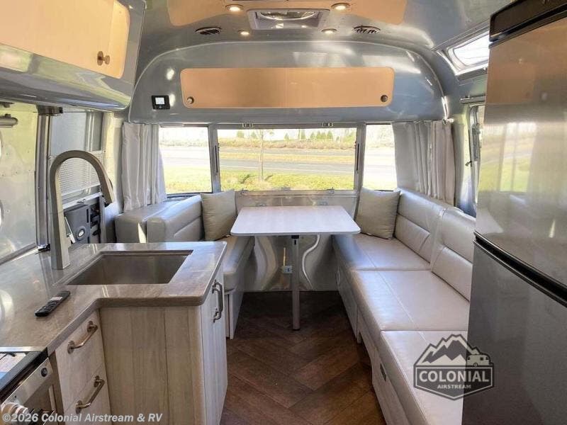 2025 Airstream International 25FBQ Queen - New Travel Trailer For Sale by Colonial Airstream & RV in Millstone Township, New Jersey
