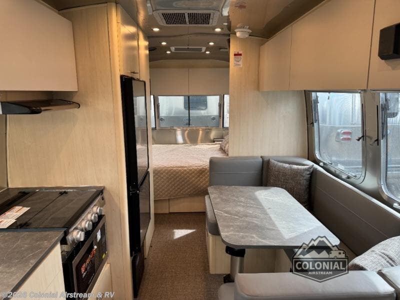 2026 Airstream Flying Cloud 23FBQ Queen - New Travel Trailer For Sale by Colonial Airstream & RV in Millstone Township, New Jersey