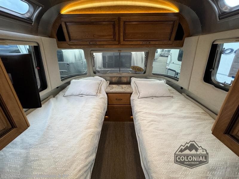 2018 Classic 33FBT Twin by Airstream from Colonial Airstream & RV in Millstone Township, New Jersey