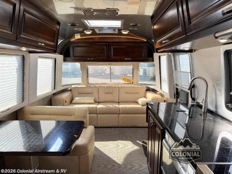 2018 Airstream Classic 30RBQ Queen - Used Travel Trailer For Sale by Colonial Airstream & RV in Millstone Township, New Jersey