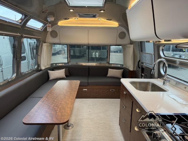 2026 Airstream Globetrotter 30RBQ Queen - New Travel Trailer For Sale by Colonial Airstream & RV in Millstone Township, New Jersey