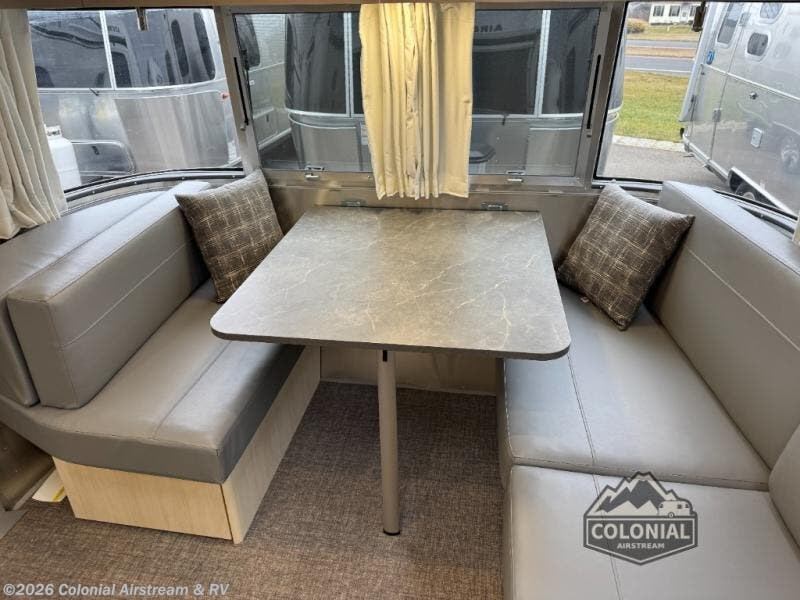 2026 Flying Cloud 27FBT Twin by Airstream from Colonial Airstream & RV in Millstone Township, New Jersey