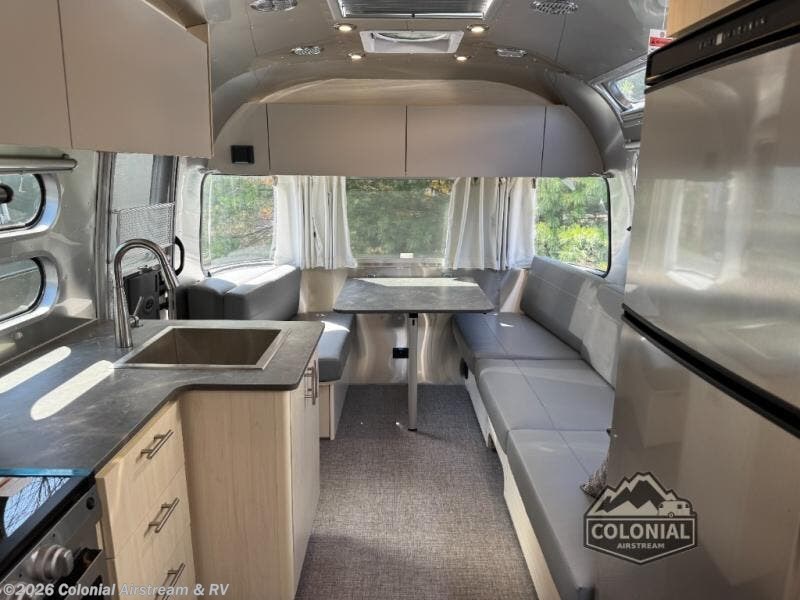 2026 Airstream Flying Cloud 27FBT Twin - New Travel Trailer For Sale by Colonial Airstream & RV in Millstone Township, New Jersey