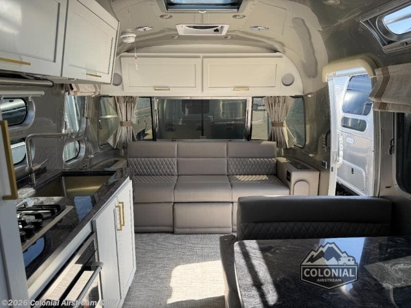 2026 Airstream Classic 28RBT Twin - New Travel Trailer For Sale by Colonial Airstream & RV in Millstone Township, New Jersey