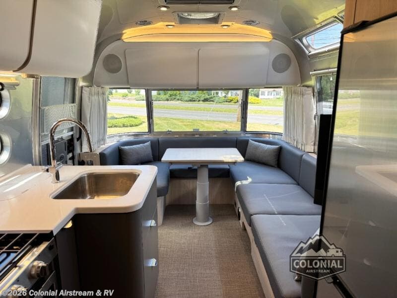 2026 Airstream Globetrotter 25FB Twin - New Travel Trailer For Sale by Colonial Airstream & RV in Millstone Township, New Jersey