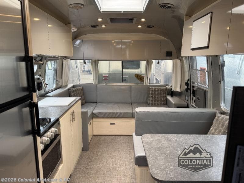 2021 Airstream Flying Cloud 28RBQ Queen - Used Travel Trailer For Sale by Colonial Airstream & RV in Millstone Township, New Jersey