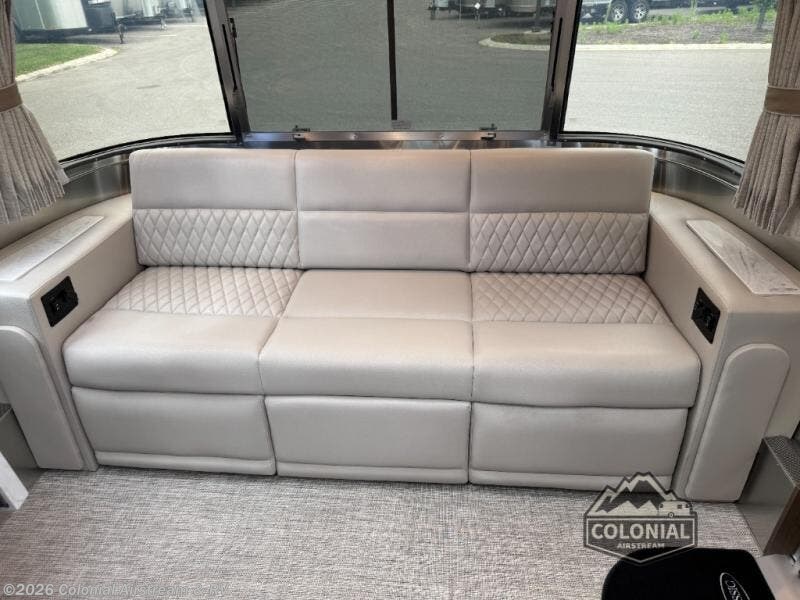 2026 Classic 28RBQ Queen by Airstream from Colonial Airstream & RV in Millstone Township, New Jersey