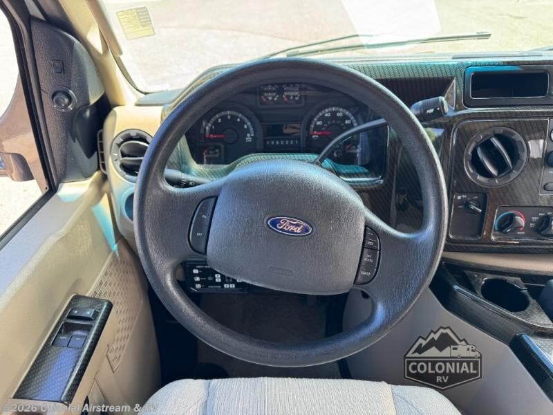 2013 Phoenix Cruiser Phoenix  3100 - Used Class B+ For Sale by Colonial Airstream & RV in Millstone Township, New Jersey features Slideout