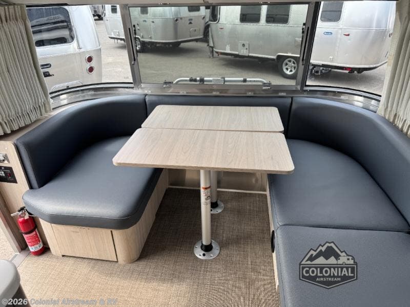 2021 Globetrotter 25FBQ Queen by Airstream from Colonial Airstream & RV in Millstone Township, New Jersey