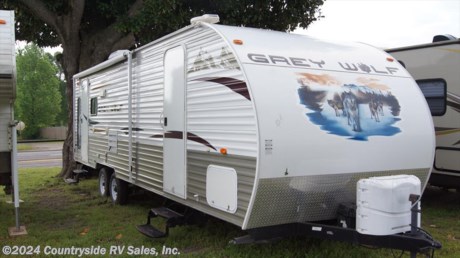 
&lt;p&gt;2013 Cherokee Grey Wolf 26RL for sale at Countryside RV Sales in Gladewater, Tx. &amp;nbsp;&lt;/p&gt;
&lt;p&gt;This trailer is in good condition. &amp;nbsp;Would be perfect for weekend getaways! &amp;nbsp;Rear living quarters, large slideout for the couch and dinette. &amp;nbsp;Center kitchen with a bathroom that spans the width of the trailer. &amp;nbsp;The queen sized bedroom is up front.&amp;nbsp; Two entry doors.&lt;br /&gt;
	&lt;/p&gt;
