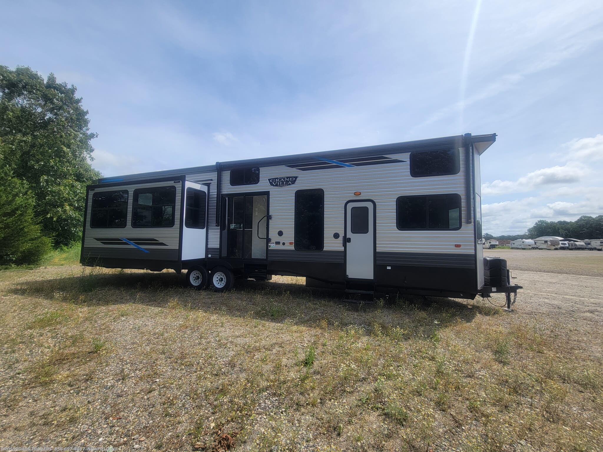 2021 Forest River Salem Villa Estate 42DL RV for Sale in Newfield, NJ