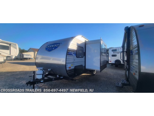 2022 Forest River Salem FSX 178BHSK - New Travel Trailer For Sale by Crossroads Trailer Sales, Inc. in Newfield, New Jersey features LP Detector, Medicine Cabinet, Water Heater, Smoke Detector, Microwave